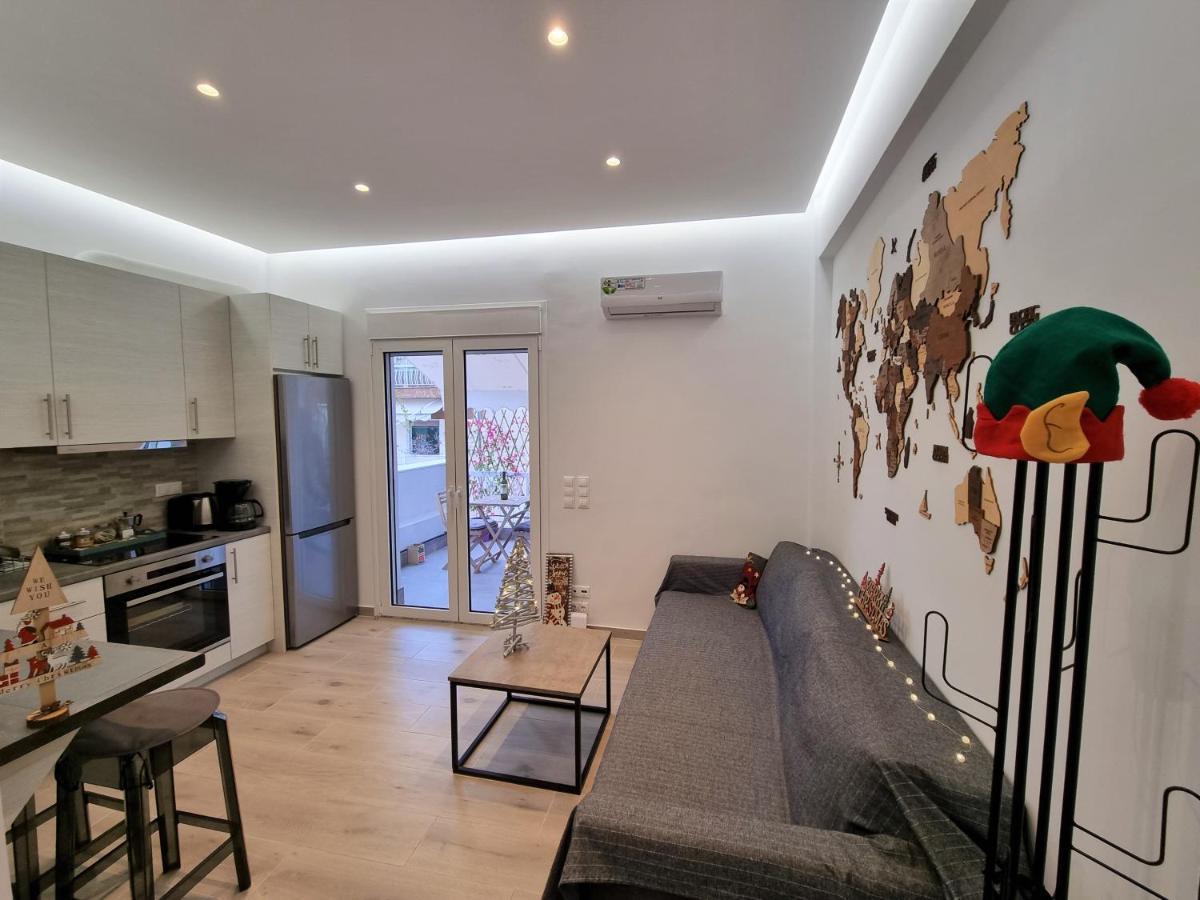 Wow Penthouse Boutique In The Heart Of Historical Center Apartment Атина Екстериор снимка