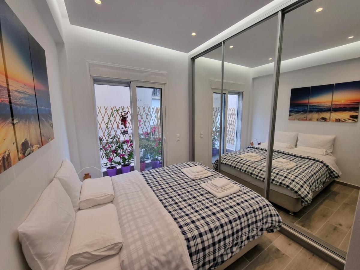 Wow Penthouse Boutique In The Heart Of Historical Center Apartment Атина Екстериор снимка