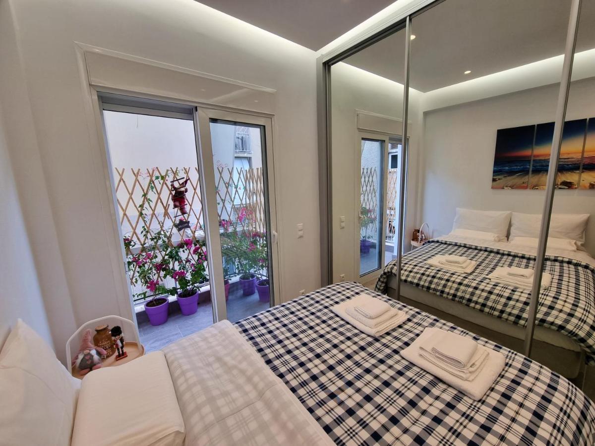 Wow Penthouse Boutique In The Heart Of Historical Center Apartment Атина Екстериор снимка