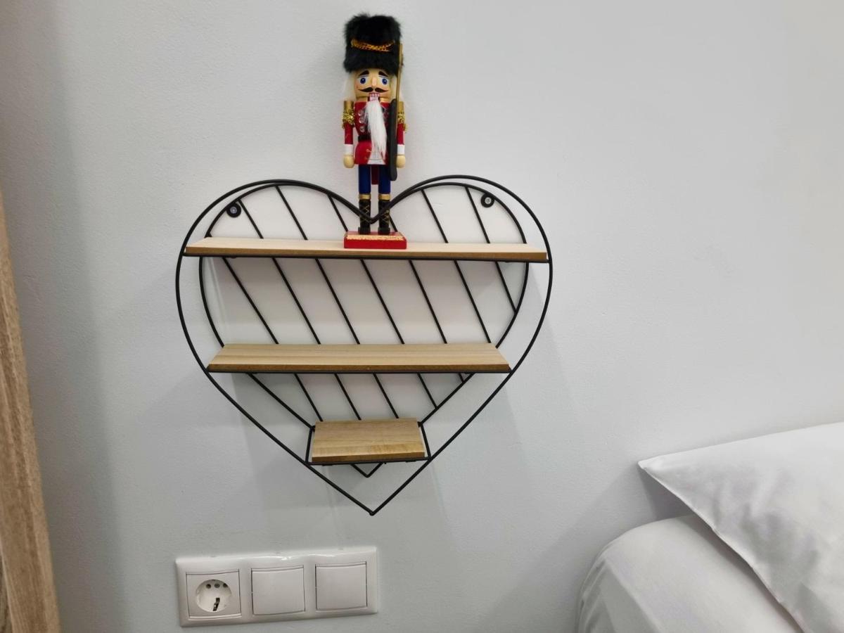 Wow Penthouse Boutique In The Heart Of Historical Center Apartment Атина Екстериор снимка