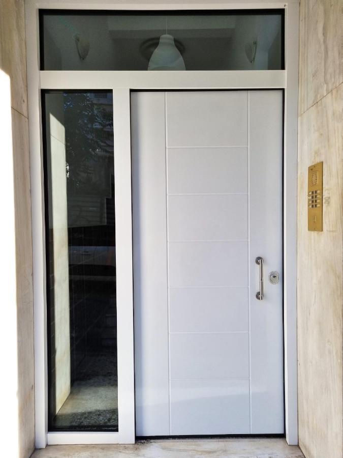 Wow Penthouse Boutique In The Heart Of Historical Center Apartment Атина Екстериор снимка