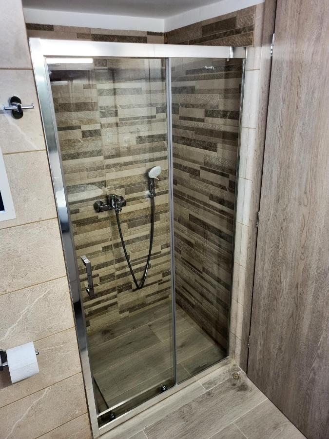 Wow Penthouse Boutique In The Heart Of Historical Center Apartment Атина Екстериор снимка